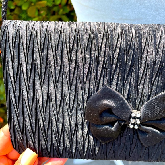SASHA black evening bag with pretty bow and dazzle! - Picture 6 of 8